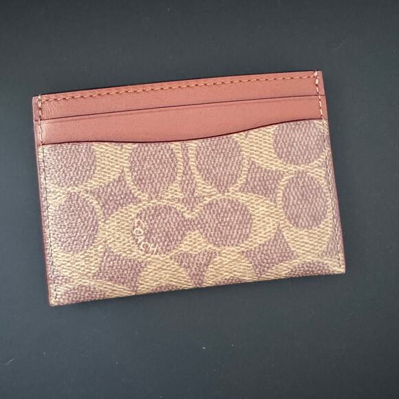 Coach Holiday Essential Card Case In Signature Canvas With Train CY305 - Picture 2 of 4